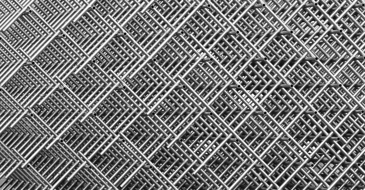 Metall-Zaunelemente für Ihren Garten: Robust & Stilvoll