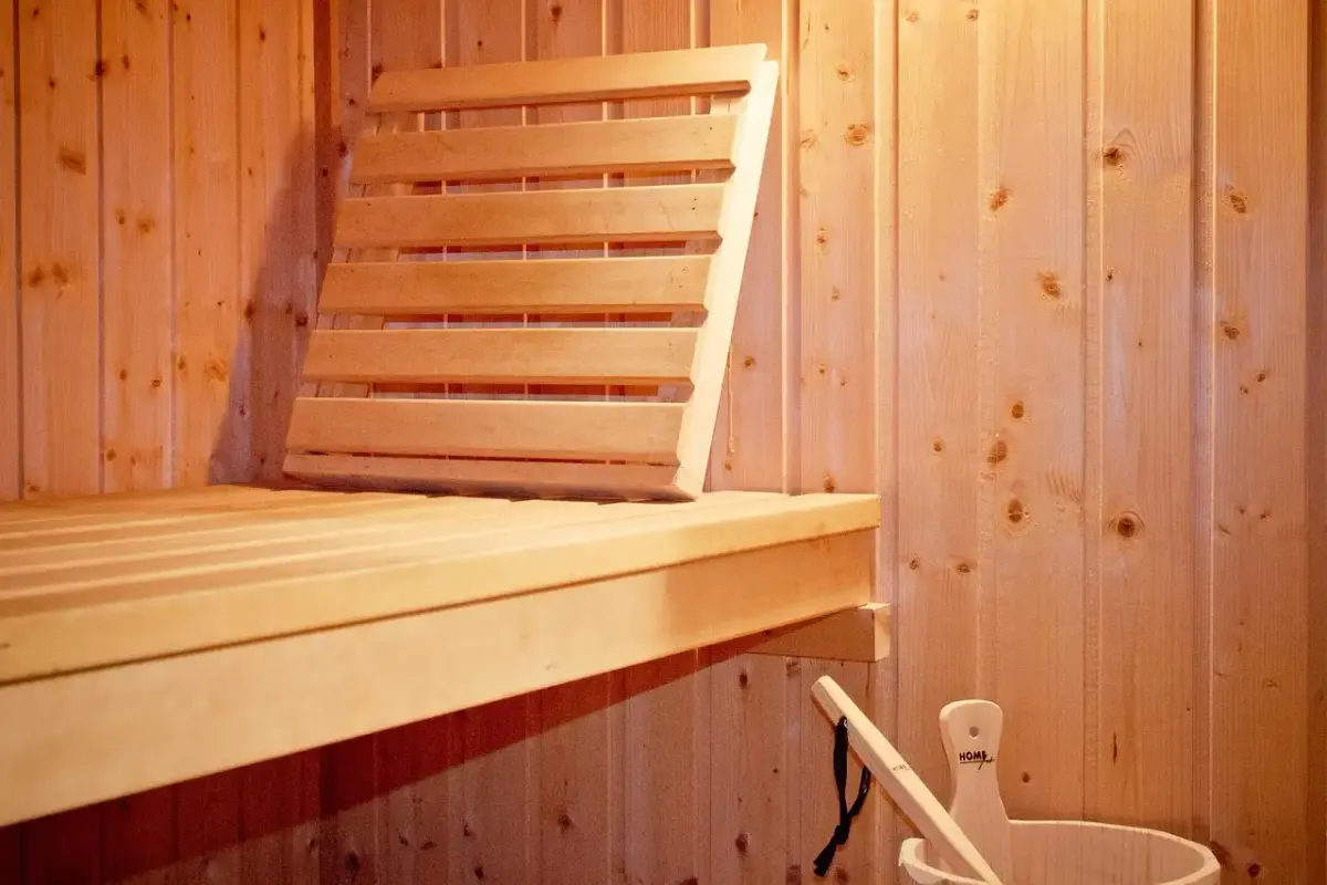 Pool und sauna im garten